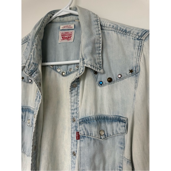 Levi's Denim Shirt - Light Wash, Studded Detail - Picture 6 of 8